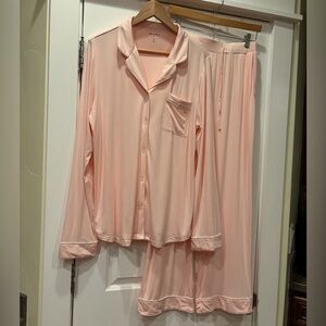 Women's Bamboo Stretch-Knit Long Sleeve Pajama Set in Blossom